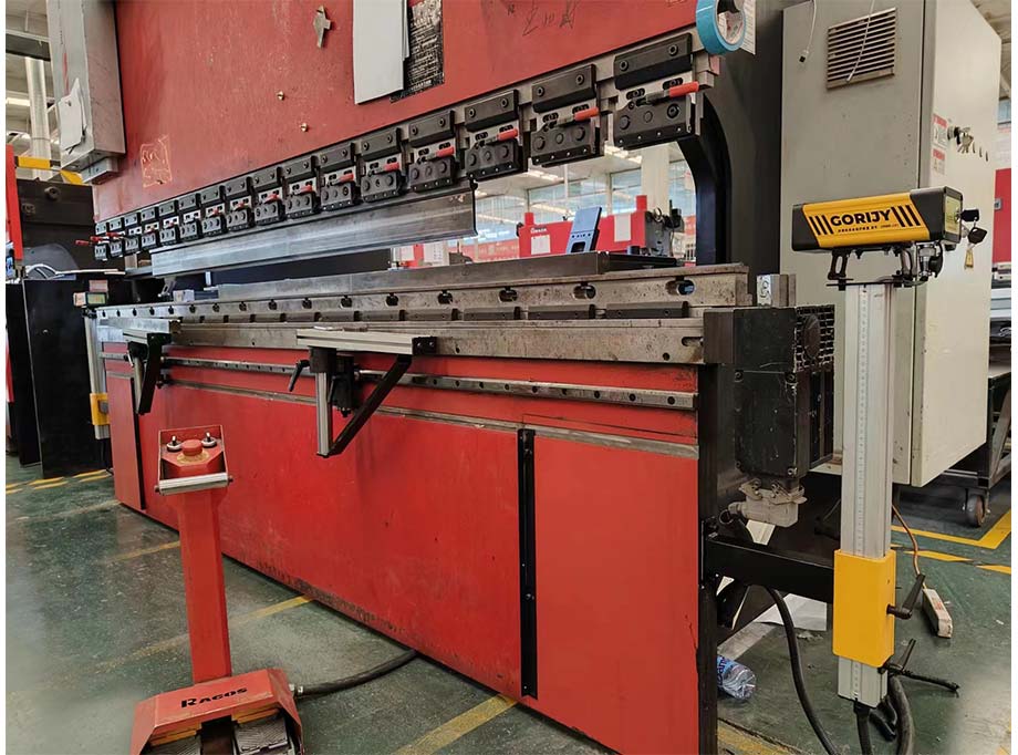 單點折彎機保護裝置解決方案